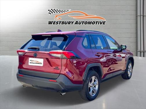 2022 Toyota RAV4 Hybrid LE