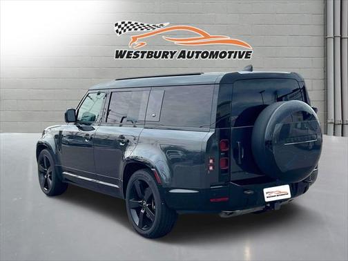 2023 Land Rover Defender 130 X-Dynamic SE
