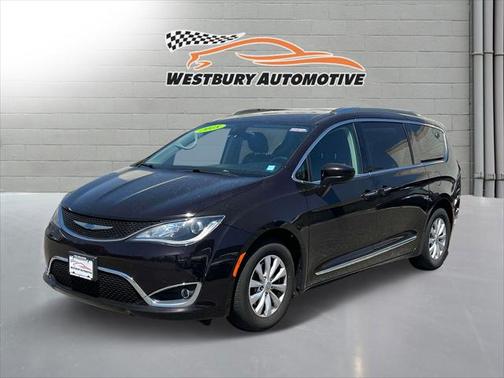 2018 Chrysler Pacifica Touring-L