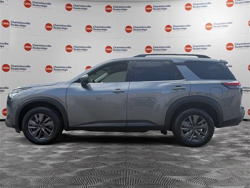 2023 Nissan Pathfinder SV