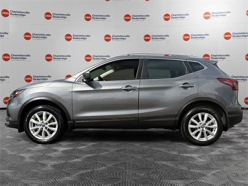 2022 Nissan Rogue Sport SV