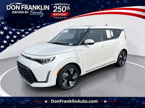 Snow White Pearl 2024 Kia Soul GT-Line