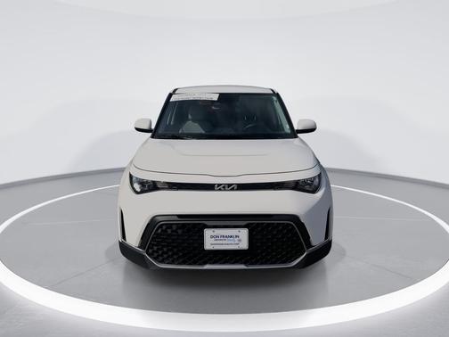 Snow White Pearl 2025 Kia Soul LX