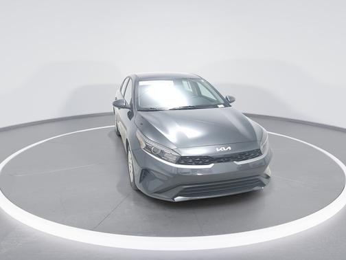 Gravity Gray 2024 Kia Forte LX