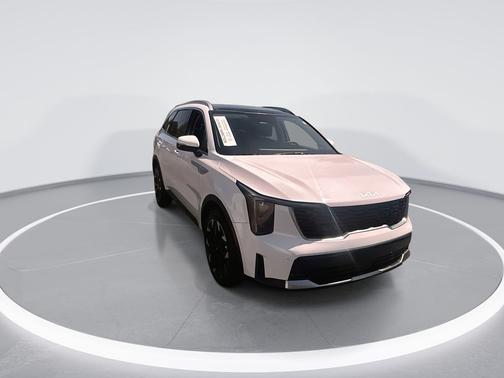 White Pearl 2025 Kia Sorento EX