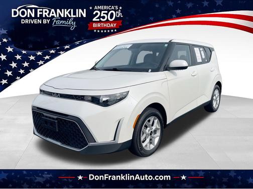 Snow White Pearl 2025 Kia Soul LX