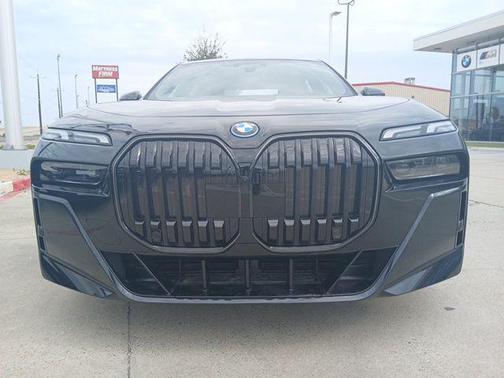 2025 BMW i7 xDrive60