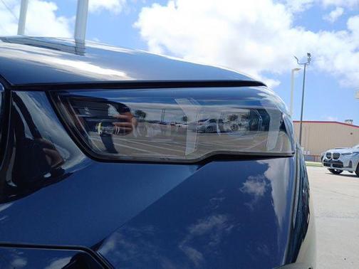 Black Sapphire Metallic 2026 BMW i5 M60