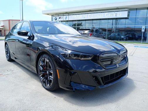 Black Sapphire Metallic 2026 BMW i5 M60