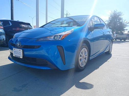 2022 Toyota Prius LE