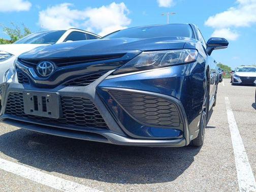 Galactic Aqua Mica 2021 Toyota Camry SE