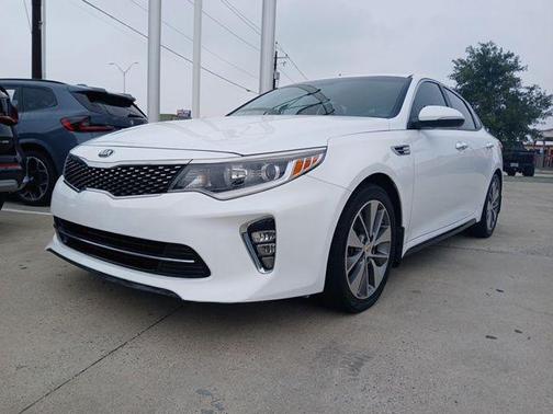 Snow White Pearl 2018 Kia Optima S