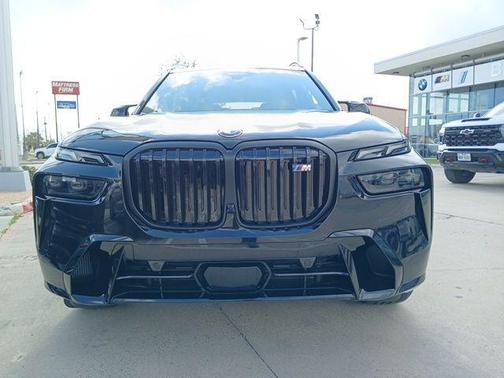 0475 2026 BMW X7 M60i