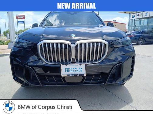 Black Sapphire Metallic 2024 BMW X5 xDrive40i