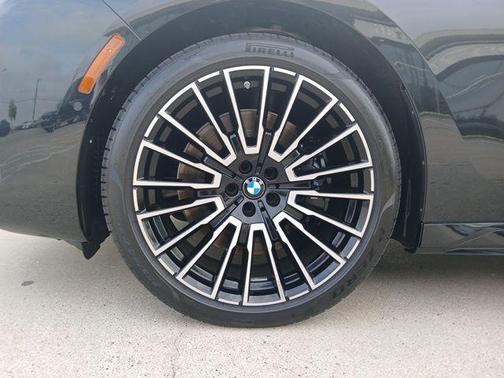 2024 BMW 760 i xDrive