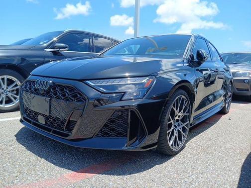 Mythos Black Metallic 2026 Audi RS 3 TFSI quattro S tronic