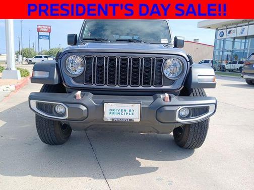 2024 Jeep Gladiator Sport