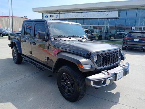 2024 Jeep Gladiator Sport