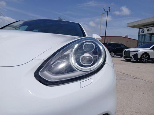 2015 Porsche Panamera Turbo