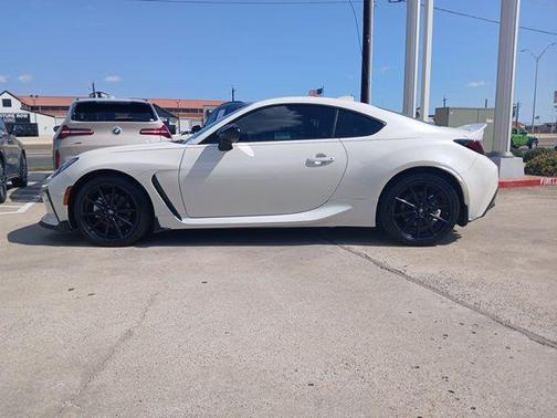 2023 Toyota GR86 Premium