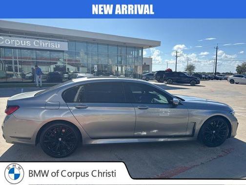 2021 BMW 740 740i