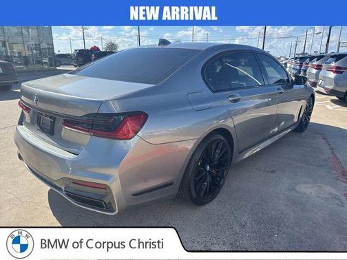 2021 BMW 740 740i