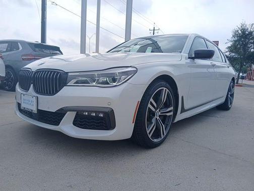 2019 BMW 750 I