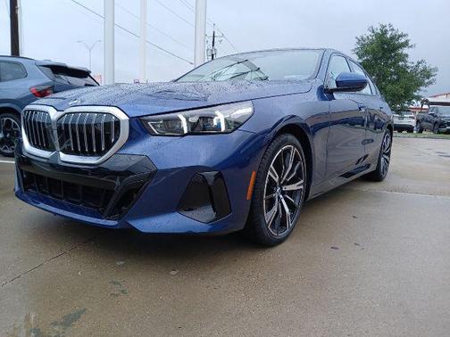 0c1m 2026 BMW 530 530i