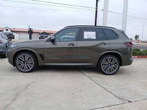 Manhattan Green Metallic 2026 BMW X5 sDrive40i