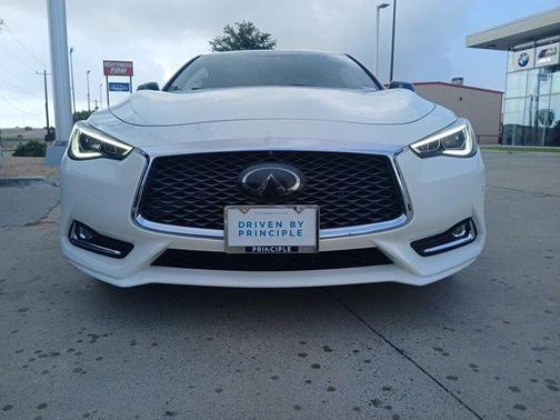 Majestic White 2019 INFINITI Q60 3.0t Red Sport 400