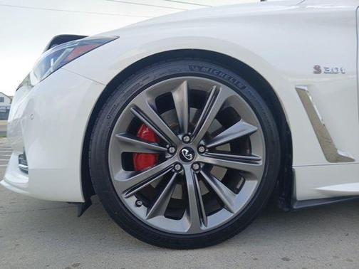 Majestic White 2019 INFINITI Q60 3.0t Red Sport 400