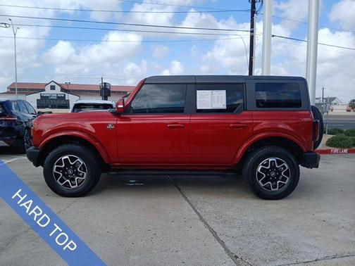 2024 Ford Bronco Outer Banks