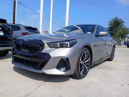 0c4a 2026 BMW 530 530i