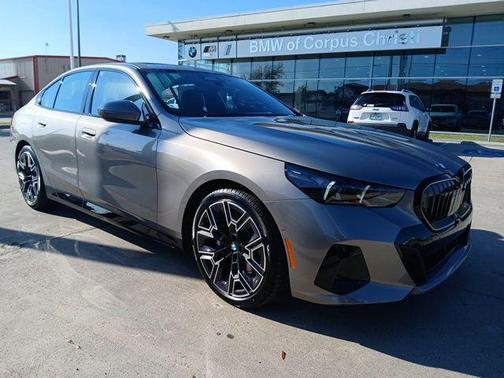 0c4a 2026 BMW 530 530i