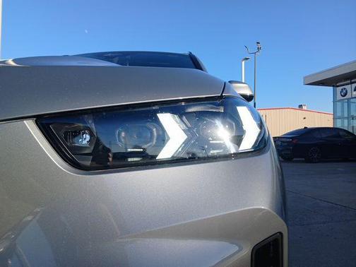 Skyscraper Grey Metallic 2026 BMW X5 sDrive40i