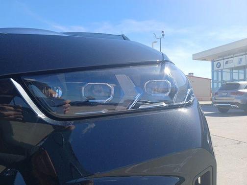 Black Sapphire Metallic 2026 BMW X5 sDrive40i