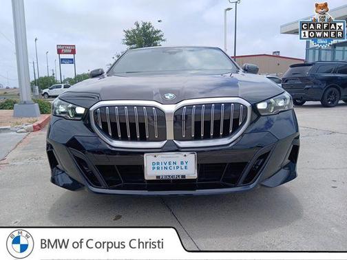 Black Sapphire Metallic 2026 BMW 530 530i