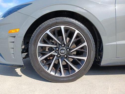 2020 Hyundai SONATA SEL Plus