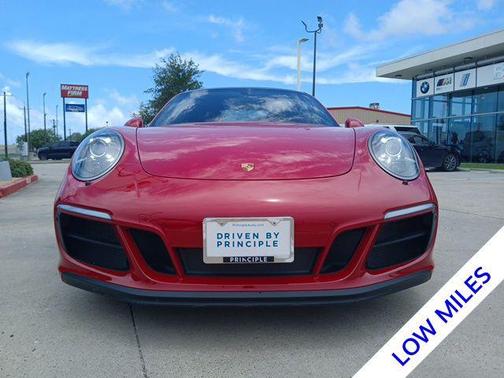 2018 Porsche 911 Carrera GTS