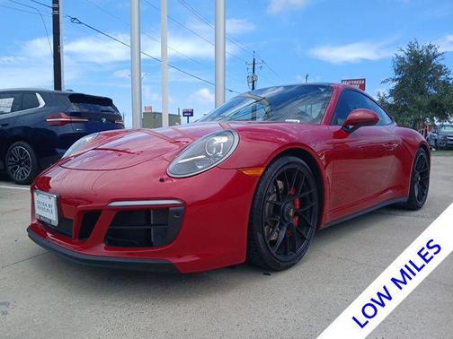 2018 Porsche 911 Carrera GTS