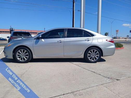 2016 Toyota Camry Hybrid XLE