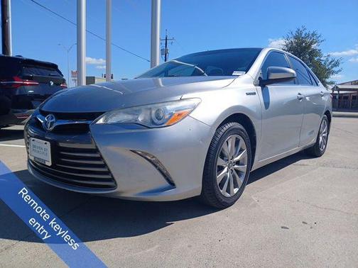 2016 Toyota Camry Hybrid XLE