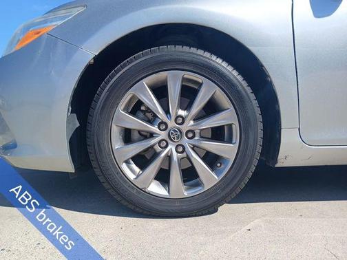 2016 Toyota Camry Hybrid XLE