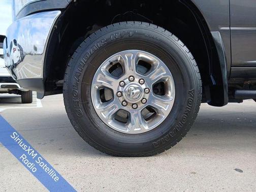 2018 RAM 2500 Tradesman Crew Cab 4x4 8' Box