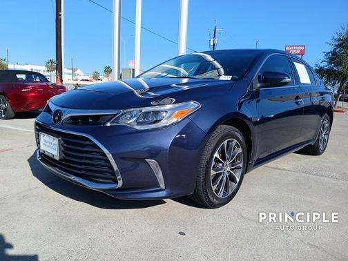 2018 Toyota Avalon XLE