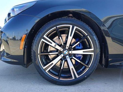 0475 2026 BMW 530 530i