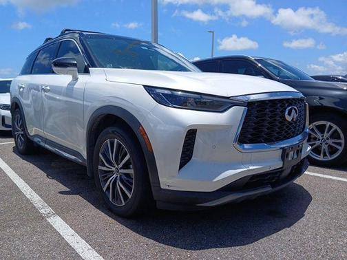 Majestic White/Black Obsidian 2025 INFINITI QX60 AUTOGRAPH