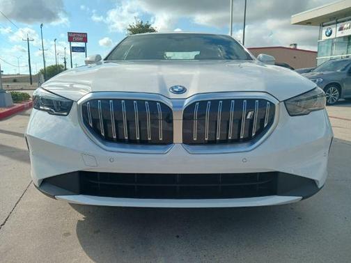 2024 BMW i5 eDrive40