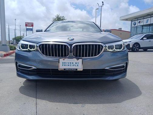 2019 BMW 530 530i