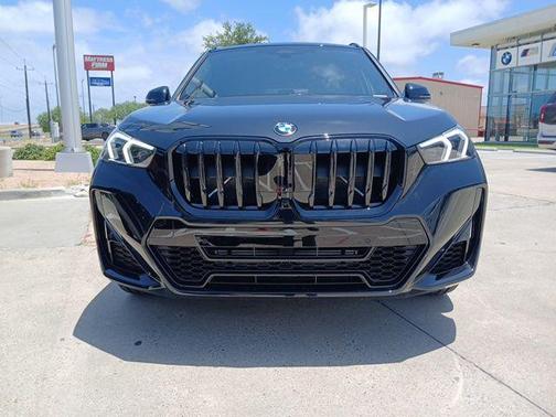 Black Sapphire Metallic 2026 BMW X1 xDrive28i